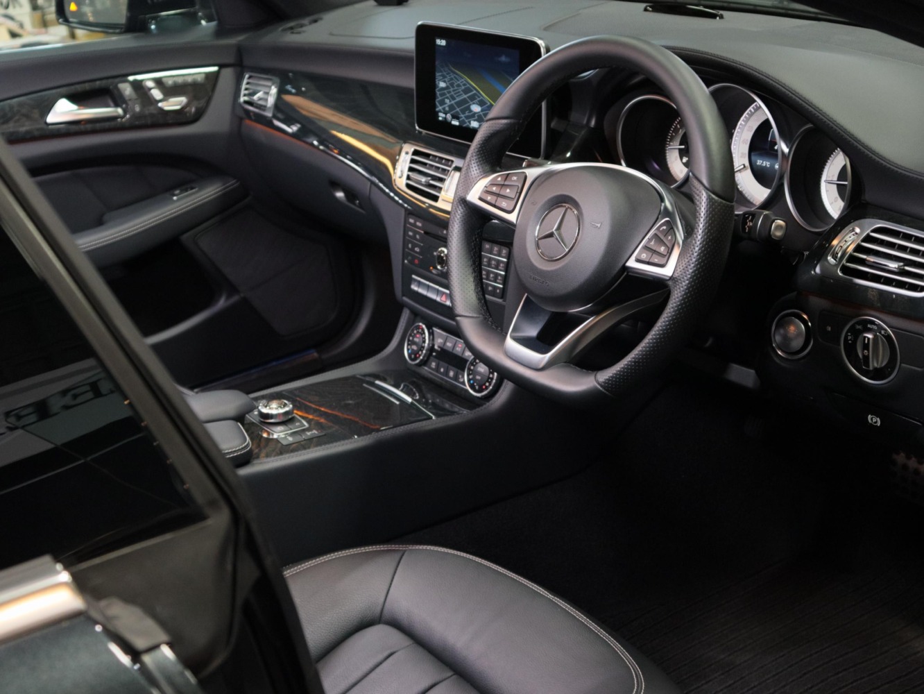 メルセデスベンツ　ＣＬS２２０d 　A M Gライン