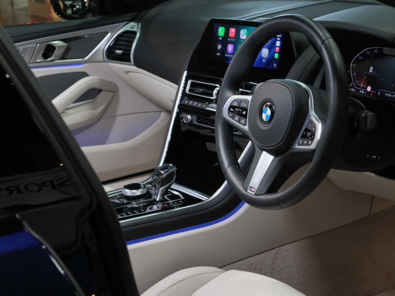 ＢＭＷ　８シリーズ　８４０ｉ　グランクーペ　Ｍスポーツ