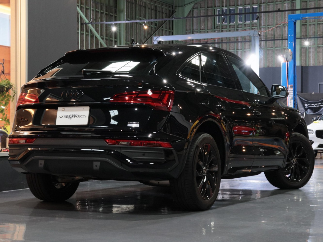 アウディ Q5スポーツバック　40TDI　クワトロ　Sライン