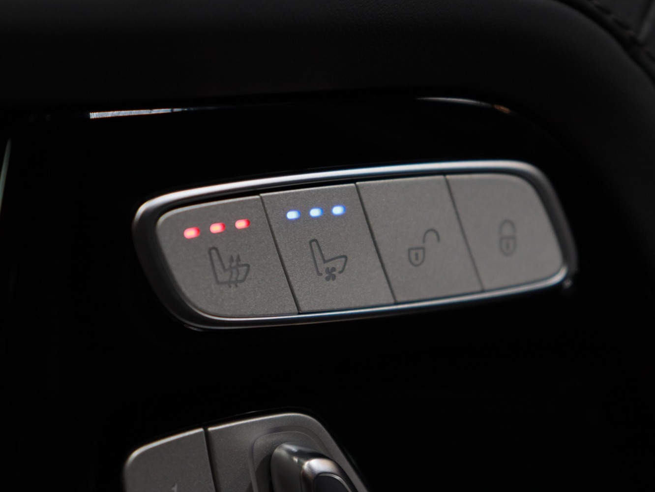メルセデス・ベンツ　Gクラス　G400d　AMGライン　（Gマヌファクトゥーアプログラムプラス）