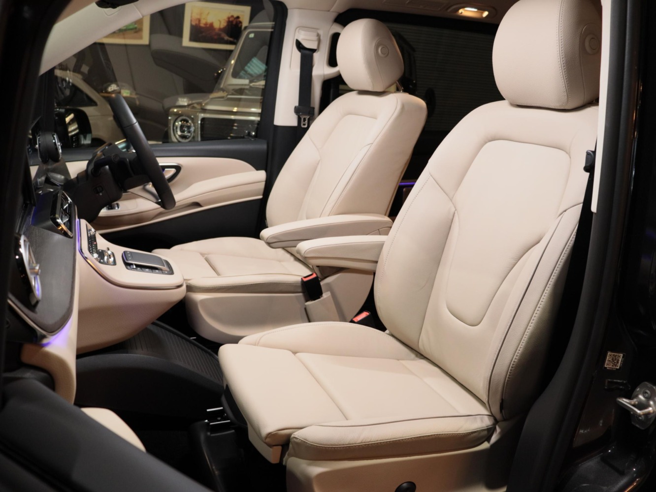 メルセデス・ベンツ　Vクラス　V220d　ロング　MP202502