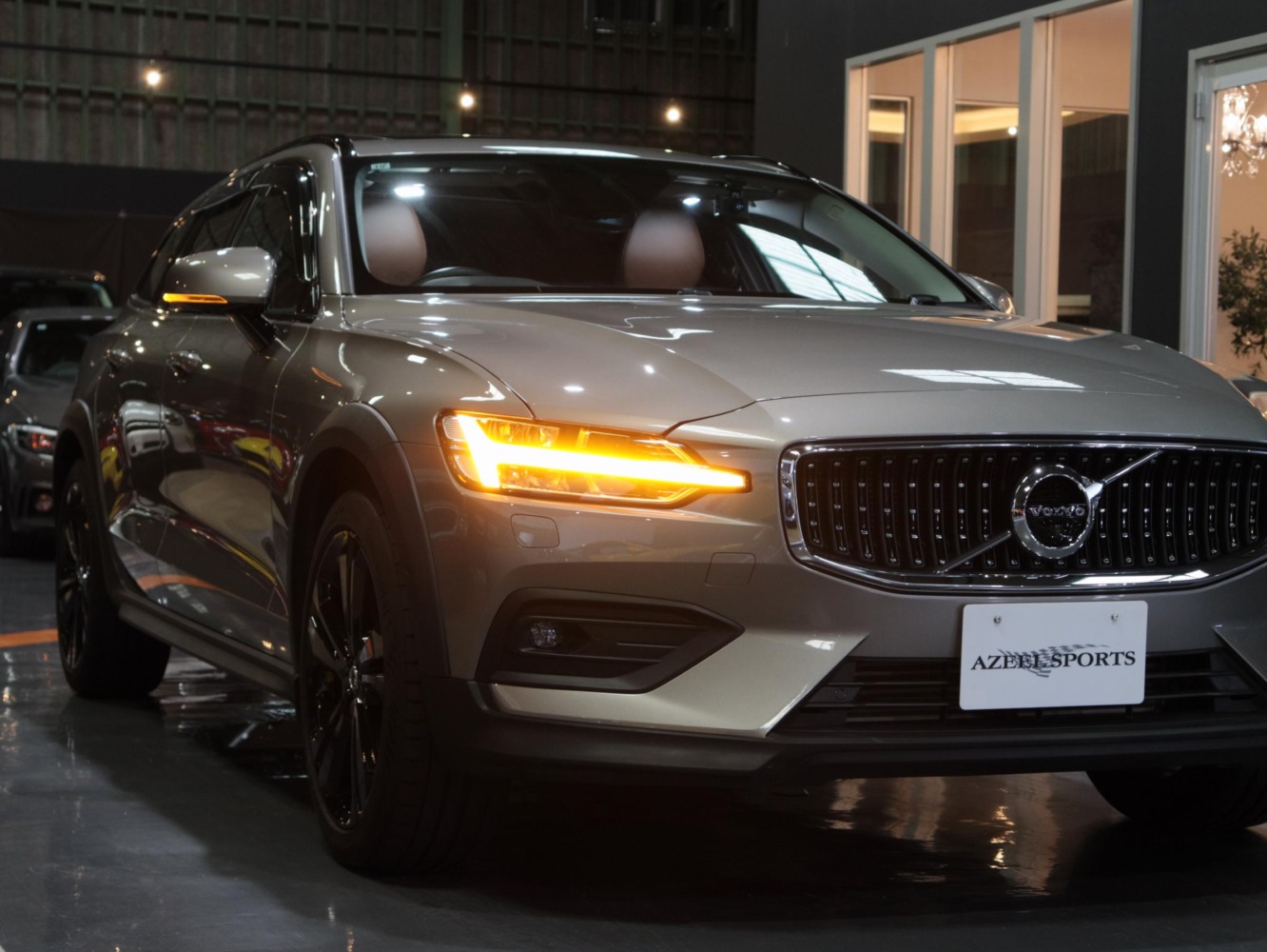 ボルボ　V60　クロスカントリー　T5　AWD　プロ