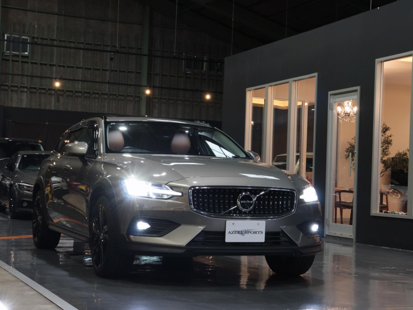 ボルボ　V60　クロスカントリー　T5　AWD　プロ
