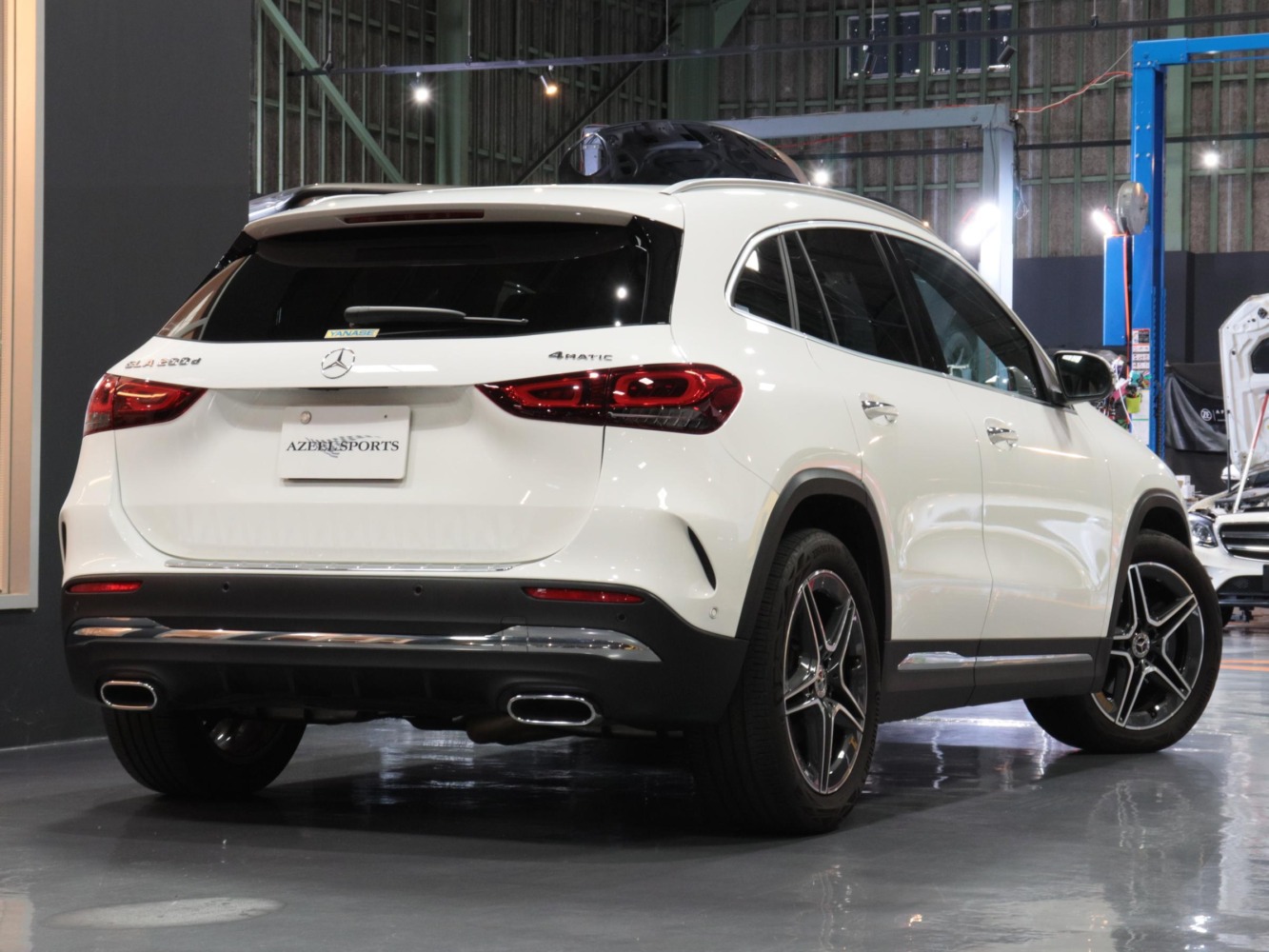メルセデス・ベンツ　ＧＬＡ２００ｄ　４マチック　ＡＭＧライン