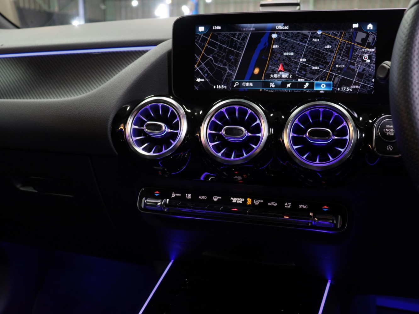 メルセデス・ベンツ　ＧＬＡ２００ｄ　４マチック　ＡＭＧライン