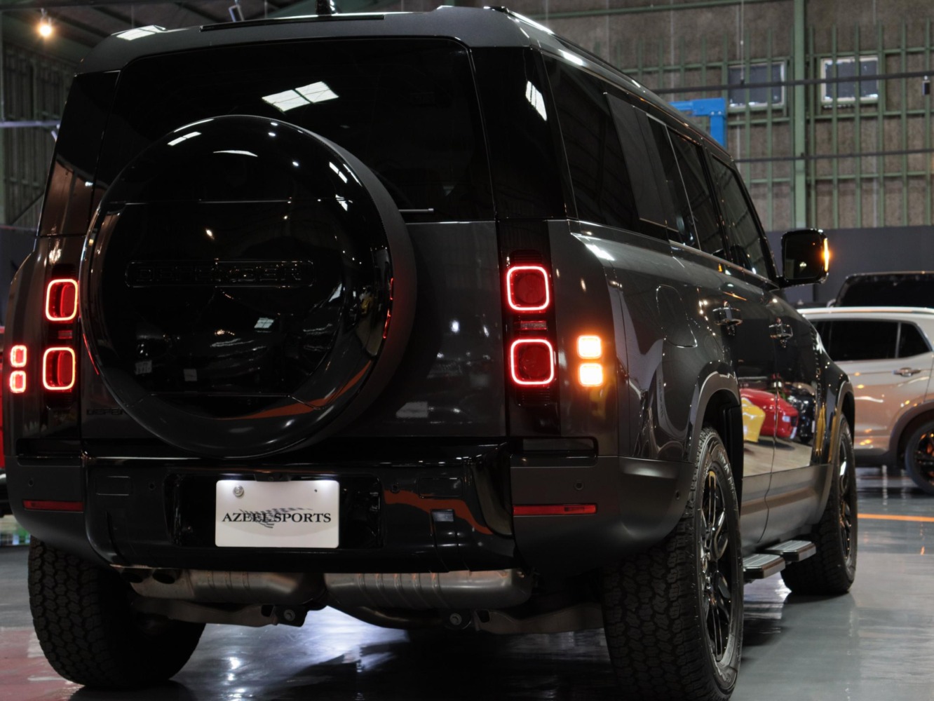 ランドローバー　ディフェンダー　１１０Ｓ　３．０Ｌ　Ｄ３５０　４ＷＤ